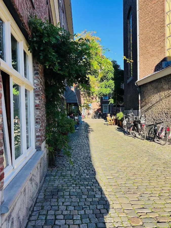 Monumentale Stadswoning In Hartje Binnenstad Maastricht 0*,  Netherlands